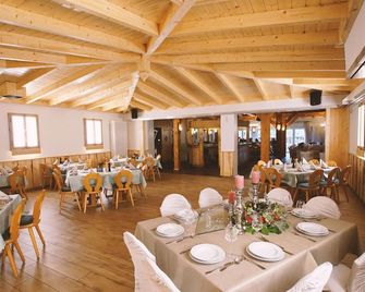 Landgasthof Scherer - Wenden - Nhà hàng