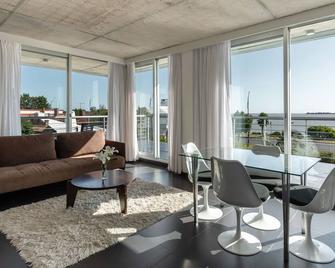 Costa Colonia - Riverside Boutique Hotel - Colonia del Sacramento - סלון