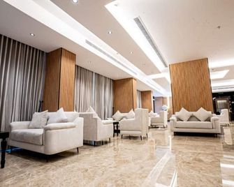 Nouran Star Serviced Apartments - Jeddah - Lounge