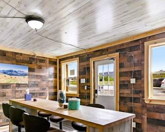 8 Private room in heart of Leadville dog friendly - Leadville - Eetruimte