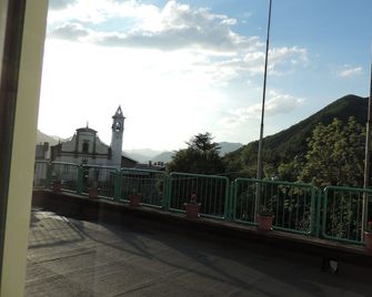 Hotel National - Faggeto Lario - Balkon