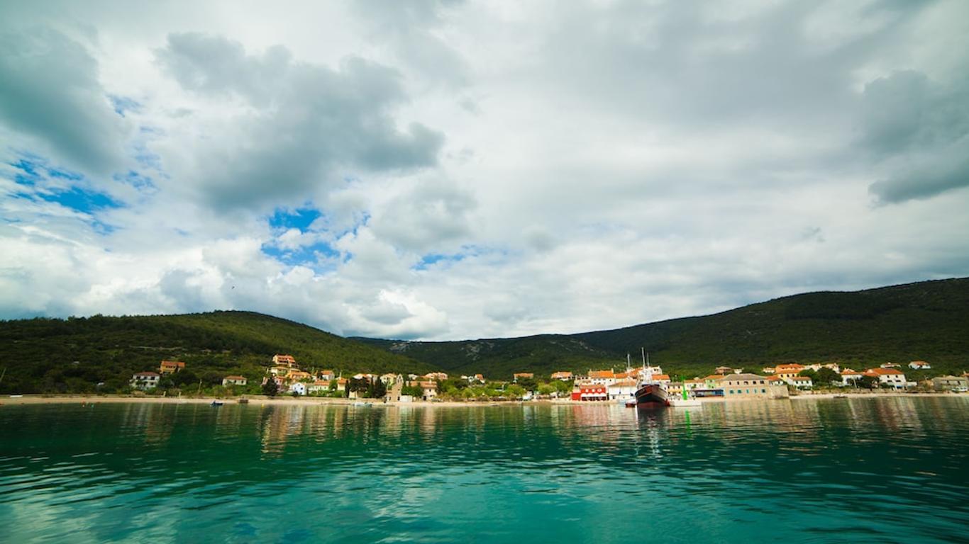 Hotel Zlatni Lav