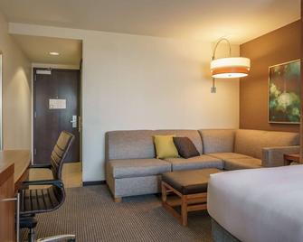 Hyatt Place Houston/Galleria - Houston - Living room