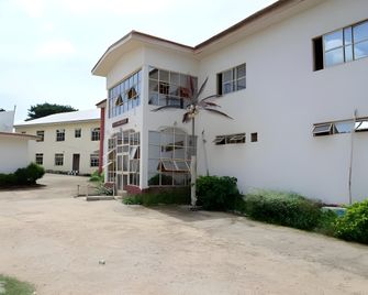 Kenfeli International Palm Beach Hotels - Kaduna - Building