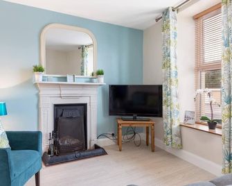 Riverview - In The Market Town Of Ennistymon, Riverview - A Short Walk To Everything Ennistymon - Ennistymon - Soggiorno