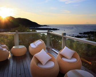 Main building 302 Ocean view Westernstyle room wi / Shimoda Shizuoka - Shimoda - Balkón