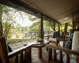 Governors' Camp - Maasai Mara - Patio