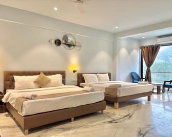 Misty Blues Villas & Resort - Lonavala - Habitación