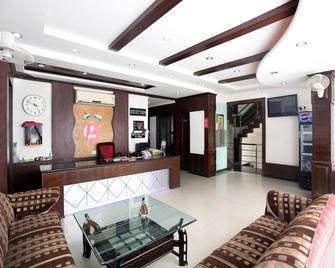 OYO 11668 Hotel Good Times - Rudrapur - Recepción