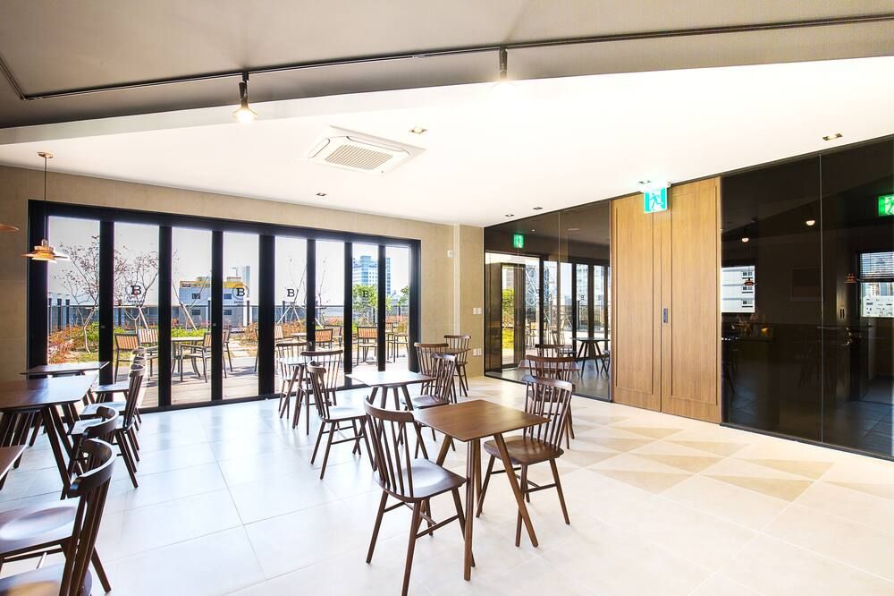 براون دوت بوسان ستيشن سكاي جاردن