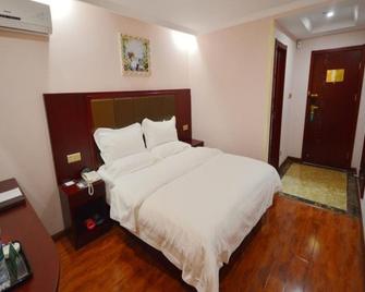 Greentree Inn Ningde Gutian County Chengdong Street Business Hotel - Ningde - Slaapkamer