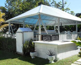 Chippewa Village Loft Apt - Negril - Pati