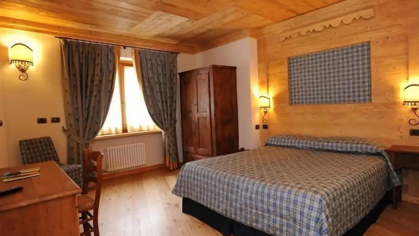 Laghetto Alpine Hotel & Restaurant