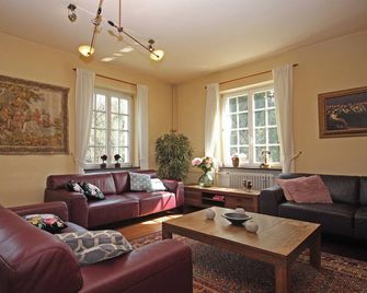 Das Alte Pfarrhaus - Sauna & Spabad - Kyllburg - Living room