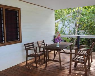 Evis Resort at Nggatirana Island - Seghe - Balcony