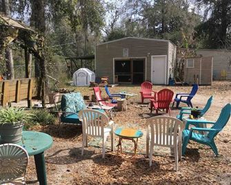 Goat House Farm Stay Little Coop - Tallahassee - Patio