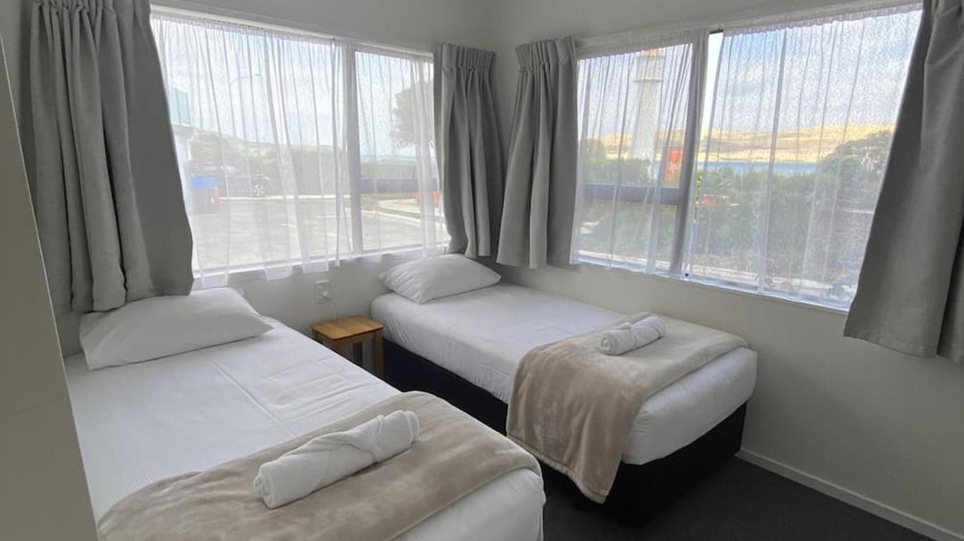 Opononi Lighthouse Motel