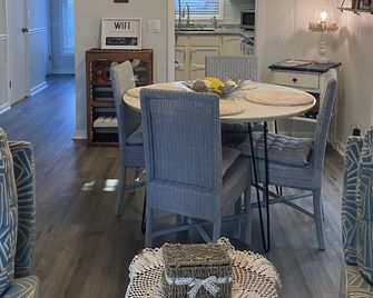 Cozy, Dog Friendly, Close to Lake and Walking Trails - Hot Springs Village - Comedor