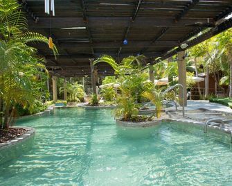 Spa Village at Hamat Gader - adults only - Sha‘ar HaGolan - Piscina