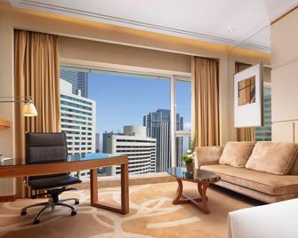 New World Dalian Hotel - Dalian - Living room
