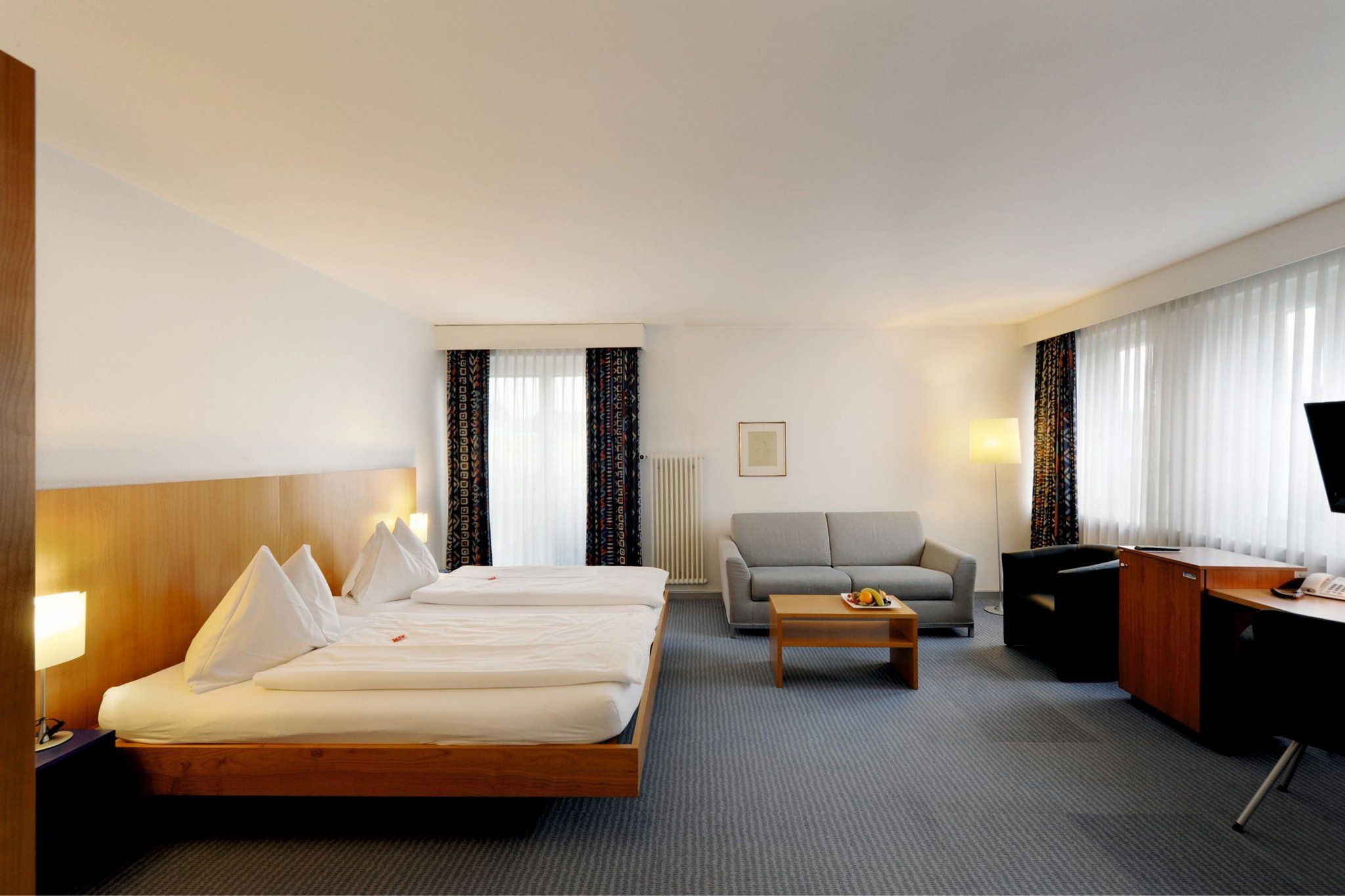 Hotel Merian am Rhein - Basel - Bedroom