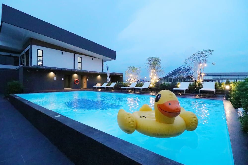 Morino Hotel Si Racha - Si Racha - Svømmebasseng