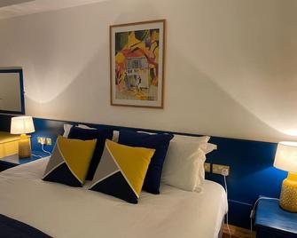 Sea View, 1st Floor, Harbour Mill, Westport Quay - Вестпорт - Спальня