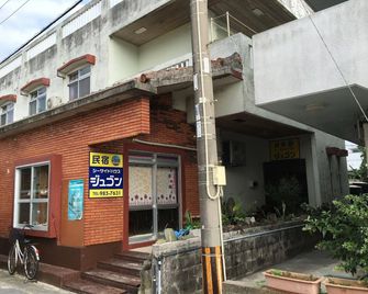Minshuku Seaside House Dugong - Kumejima - Gebouw