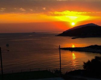 Poseidon Beach Villas - Sounion
