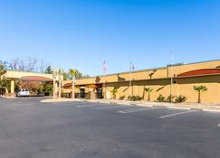 Clarion Inn Airport - Западная Колумбия - Здание