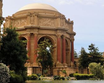 Hotel Del Sol - San Francisco