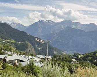 Le Castillan - Huez - Extérieur