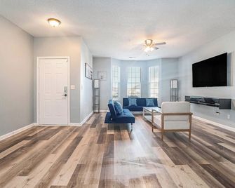 Cozy townhouse in Conyers - Conyers - Living room