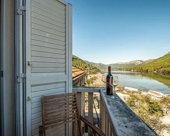 Two-Bedroom Apartment In Ston - Broce - Balcón