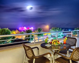 Kilikya Hotel - Kizkalesi - Balcón