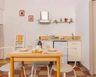 Apartment 'Ghenos' with Wi-Fi and Air Conditioning - Ostuni - Salle à manger