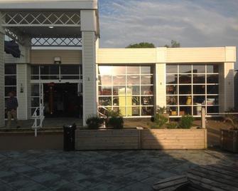 Ritz Summerhouse - Hastings - Gebäude