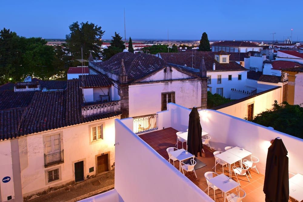 Noble House Essence Évora - by Unlock Hotels - אבורה - פטיו
