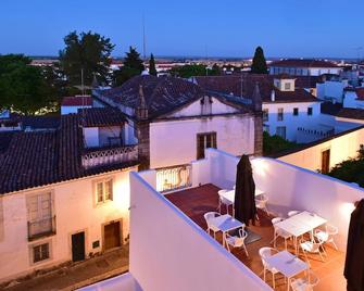 The Noble House - by Unlock Hotels - Evora - Βεράντα