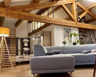 Le Loft Occitanie Sud de France - Ceilhes-et-Rocozels - Sala de estar
