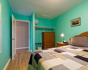 Out East B&B - Norris Point - Bedroom