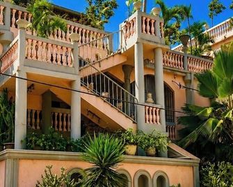 Rooftop Boutique Hotel Adults Only - Serrekunda