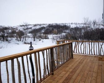 Coulee Creek Cabin - Swift Current - Balkon