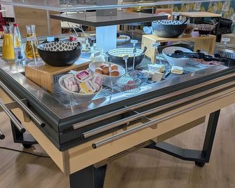 Brit Hotel Argentan - Аржантан - Buffet