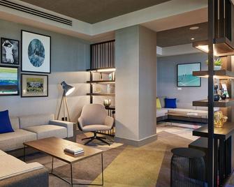 كورتيارد باي ماريوت إكستر ساندي بارك - إكسيتر - غرفة معيشة