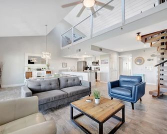 Intercoastal Beach Suite - Clearwater