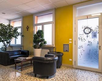 B&B Centro della Famiglia - טרוויזו - לובי