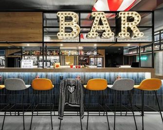 H+ Hotel Zürich - Zürich - Bar