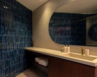 Olen Syros - Megas Gialos