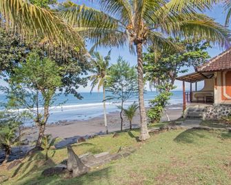 Soka Indah Restaurant & Bungalows - Selemadeg